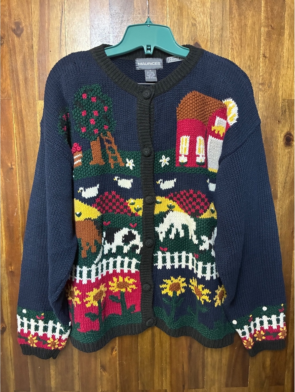 Vintage Maurices Hand Knitted Barnyard Farm Scene Novelty Cardigan Sweater M